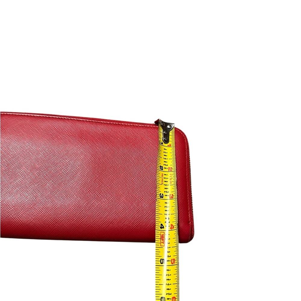 Prada Red Saffiano Zip Wallet with Gold Logo - Picture 4 of 13
